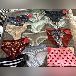 Splendies Medium Underwear qty 12 NWT Set